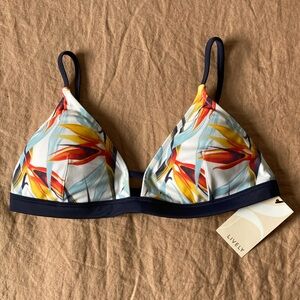NWT Lively Tropical Print Bikini Top